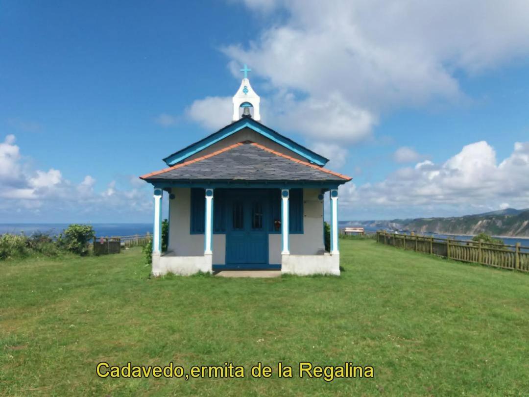 Almuña Casa Manoli Luarcaゲストハウス エクステリア 写真