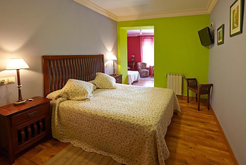 Almuña Casa Manoli Luarcaゲストハウス エクステリア 写真